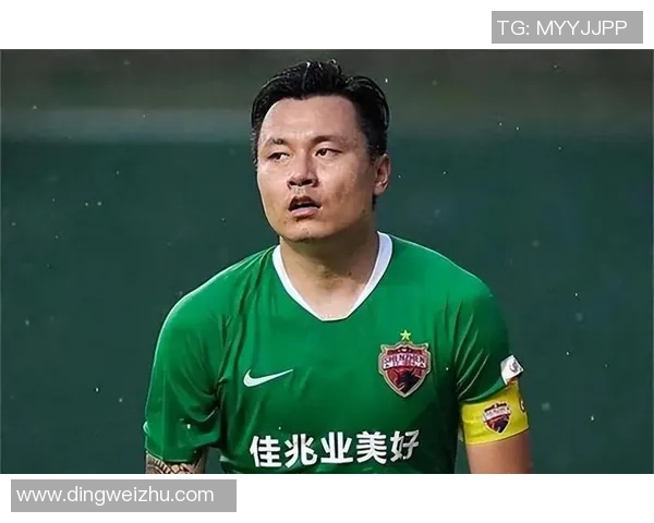 从绿茵场到岁月的痕迹 足球巨星退役后如何面对时光的苍老 从绿茵场到岁月的痕迹 足球巨星退役后如何面对时光的苍老