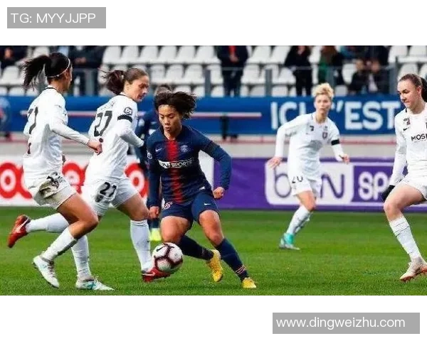 被解约的足球球星是马里奥·鲁伊吧