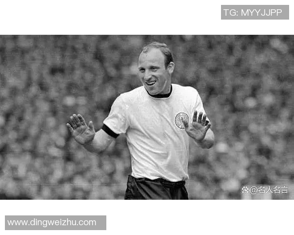 足球12号球衣传奇球星盘点 各大豪门风云人物解析