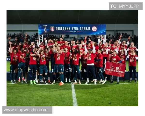 足球球星成长路上的坎坷与坚持从儿时经历看他们如何成就传奇